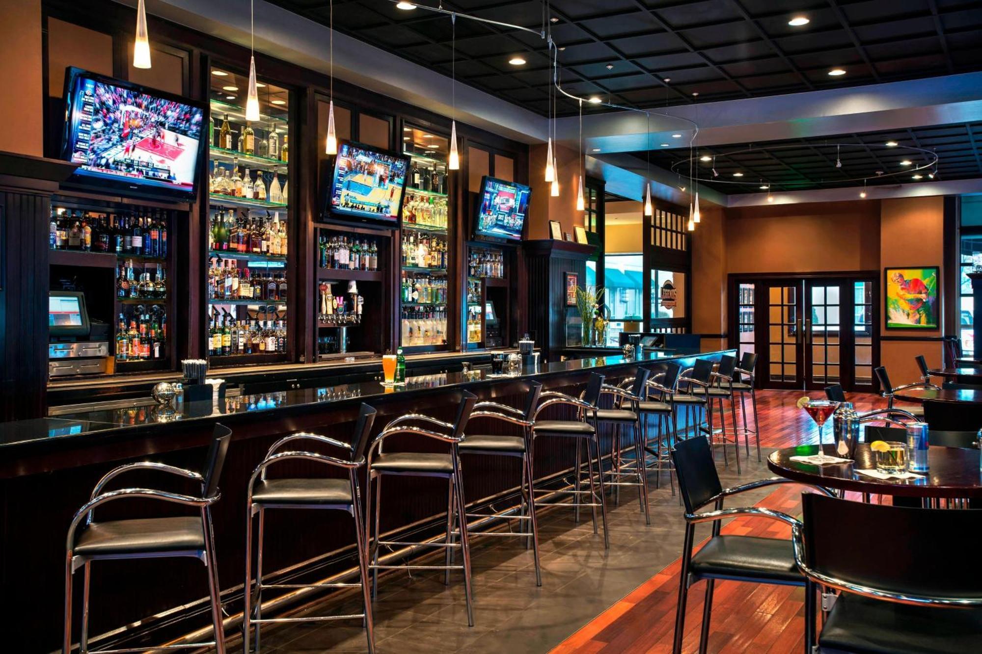 Отель Marriott Philadelphia West West Conshohocken Экстерьер фото